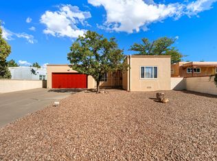 932 Manzano St NE, Albuquerque, NM 87110