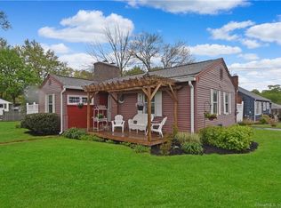 5 Holiday Hill Rd, Meriden, CT 06450