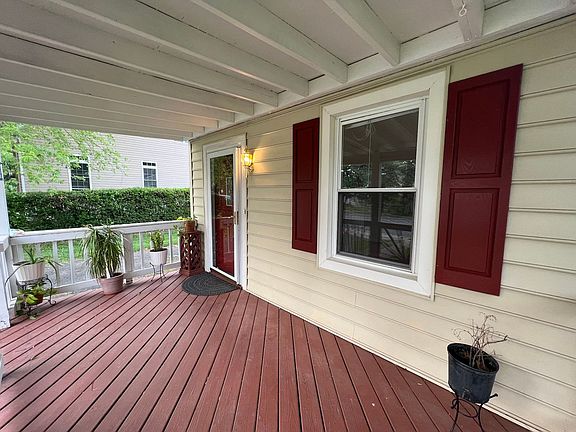 3rd image of 2211 Westmoreland St