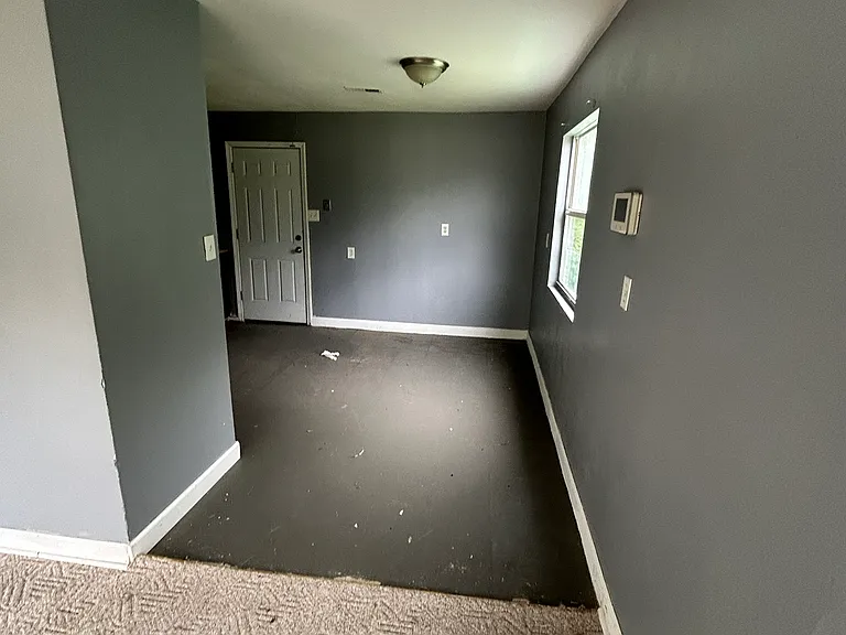 523 Saint Paul Dr — Photo 5