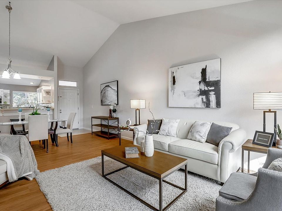 1st image of 1650 Parkview Green Cir