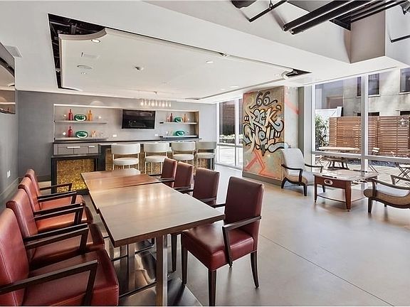 5th image of 66 Rockwell Pl APT 5Q