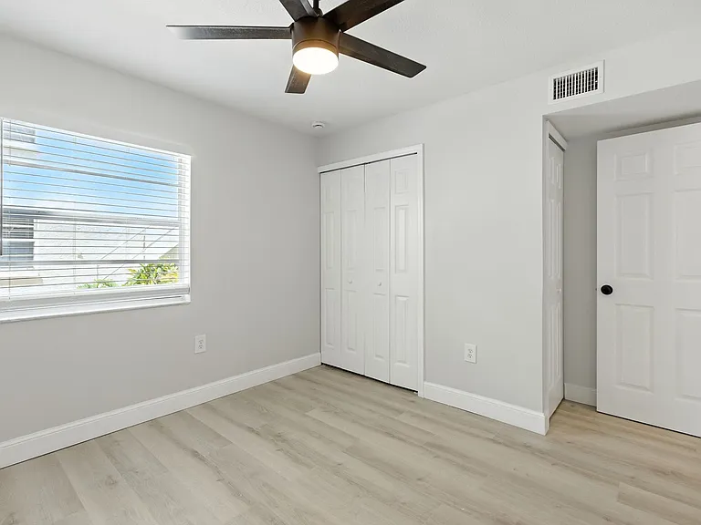 408 S Tampania Ave — Photo 15