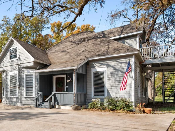 216 W Willingham St, Cleburne, TX 76033