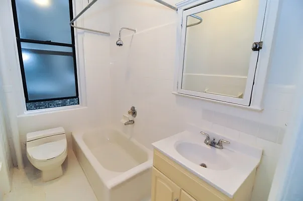 Rented by Citi Habitats | media 30