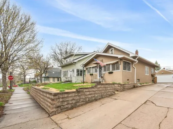 1007 Avon St N, Saint Paul, MN 55103