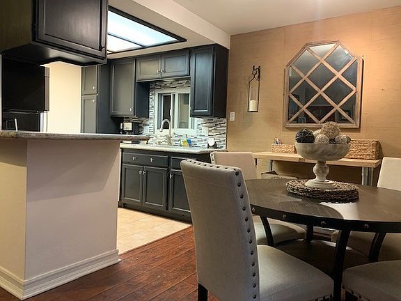 3rd image of 2961 Columbia St APT 20