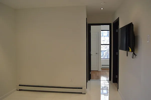 Rented by Compass | media 16