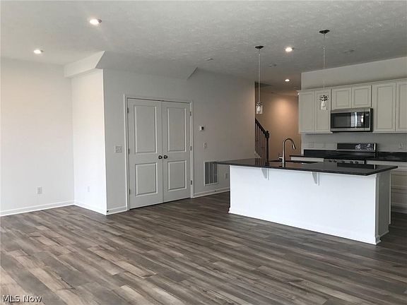 3rd image of 278837 Ironwood