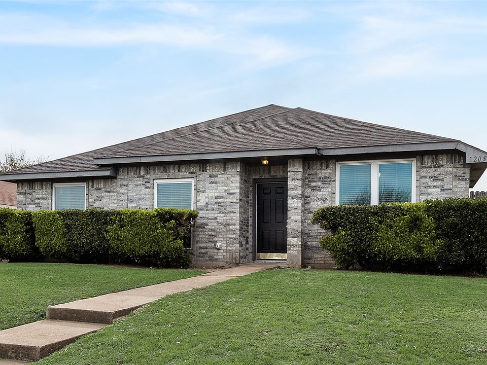 1st image of 1205 Candlenut Ct
