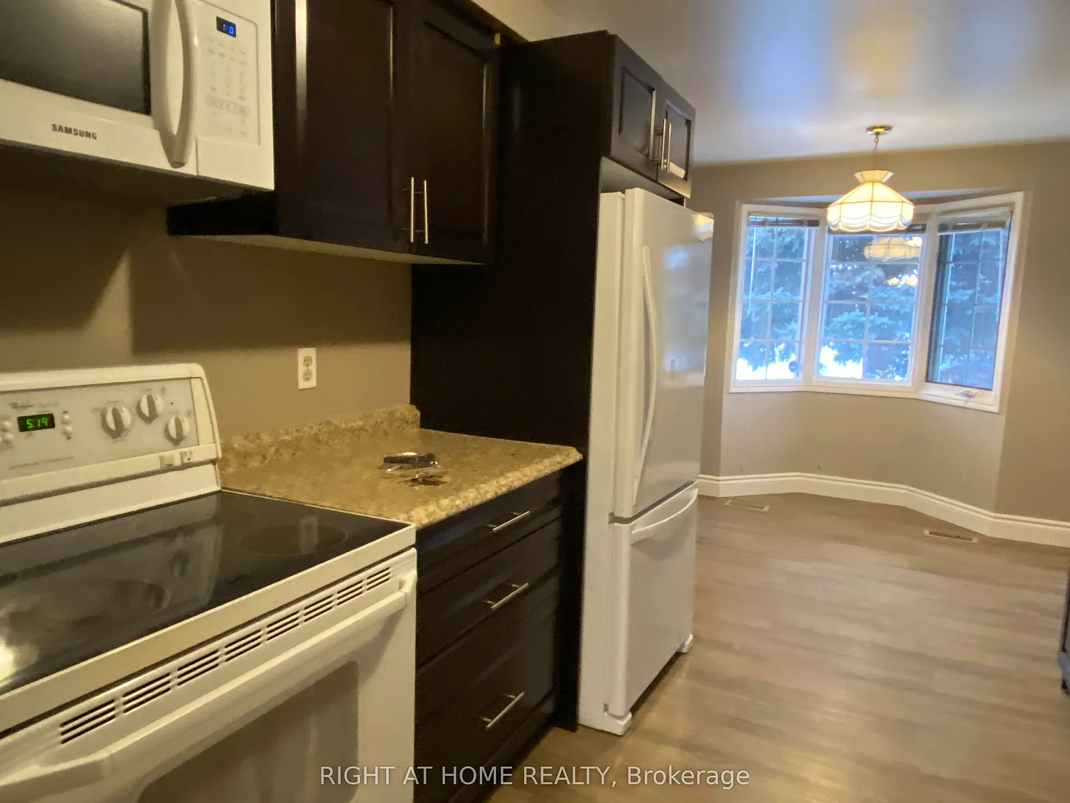 4 bed, $2,550 — Photo 3