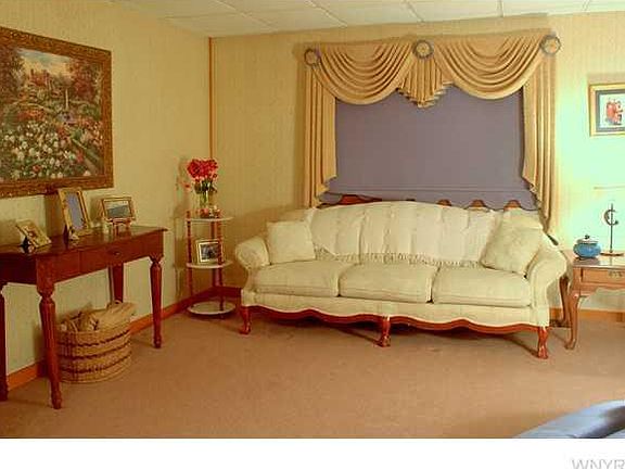 2nd image of 81 Willowlawn Pkwy