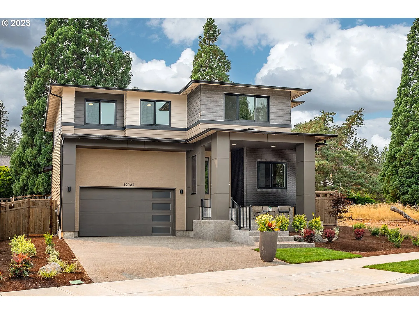 12131 SE Majestic Falls Ave photo 1