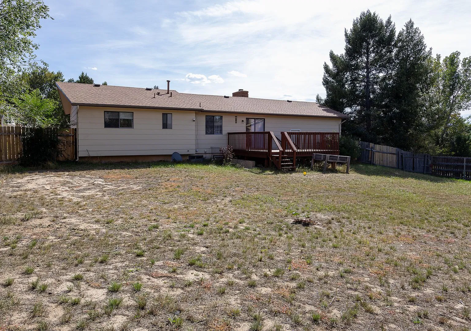 Northeast 5-Bedroom Home w/ Large Backyard! — Photo 2