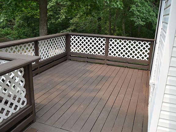 3rd image of 9 Courtland Ct