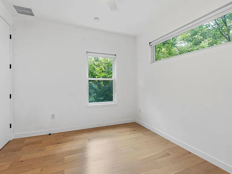 1707 Deloney St #2 — Photo 20