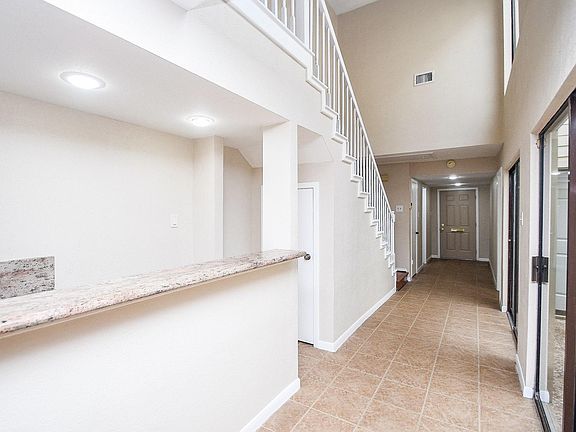 5th image of 9360 Briar Forest Dr