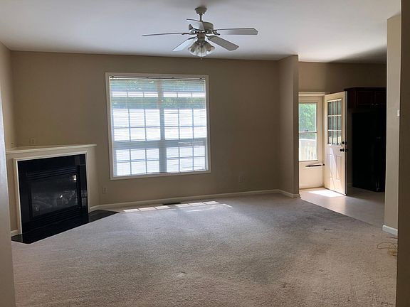 4th image of 1773 Courtney Ave