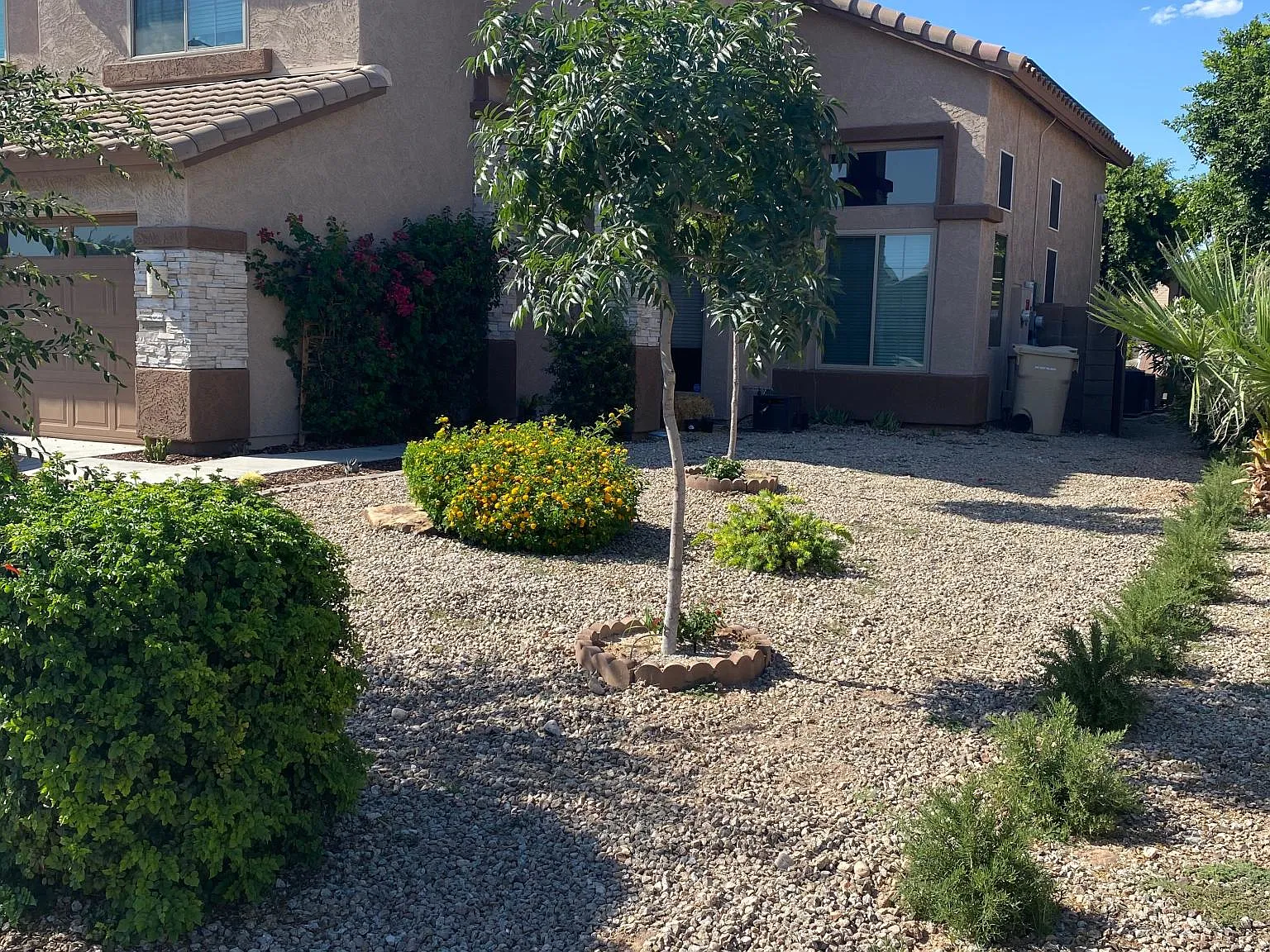 4 bed, 2691 sqft, $2,750 — Photo 2