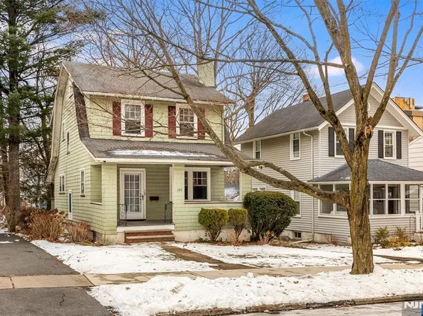 105 Midland Ave, Glen Ridge, NJ 07028