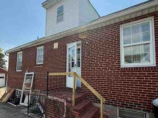 3rd image of 4507 Kenwood Ave