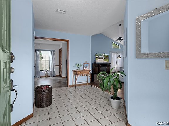 5th image of 1 Medinah Dr W
