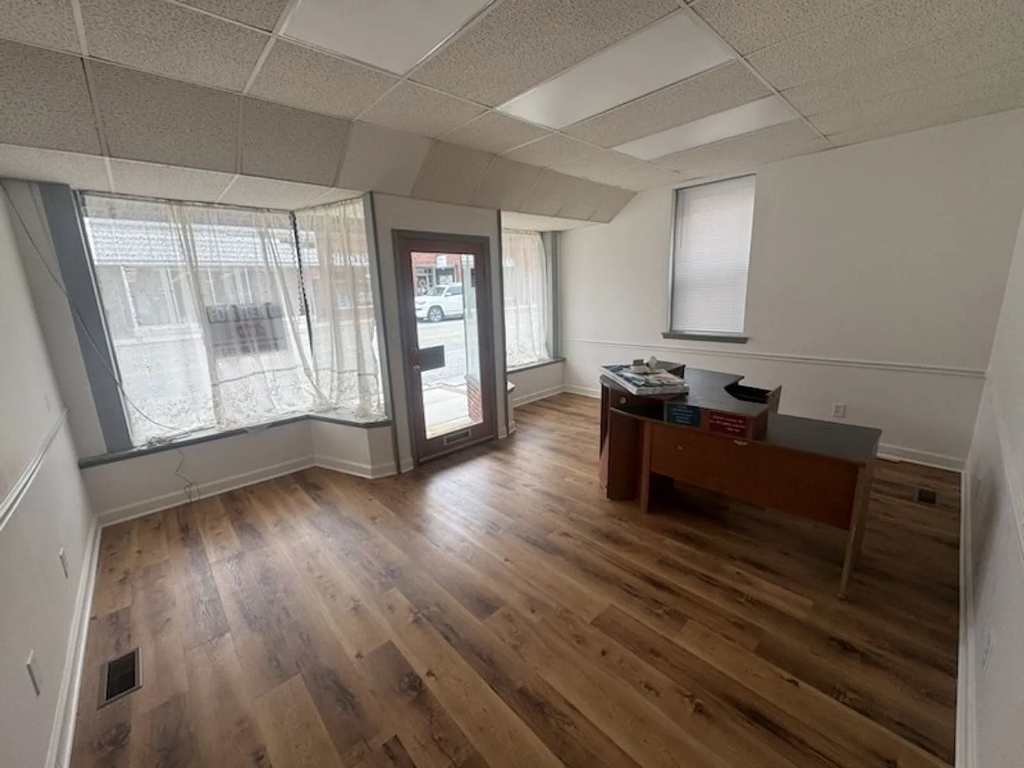 Pearisburg Office Commercial Property — Photo 2