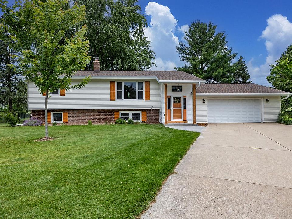 1st image of 918 Sunset LANE