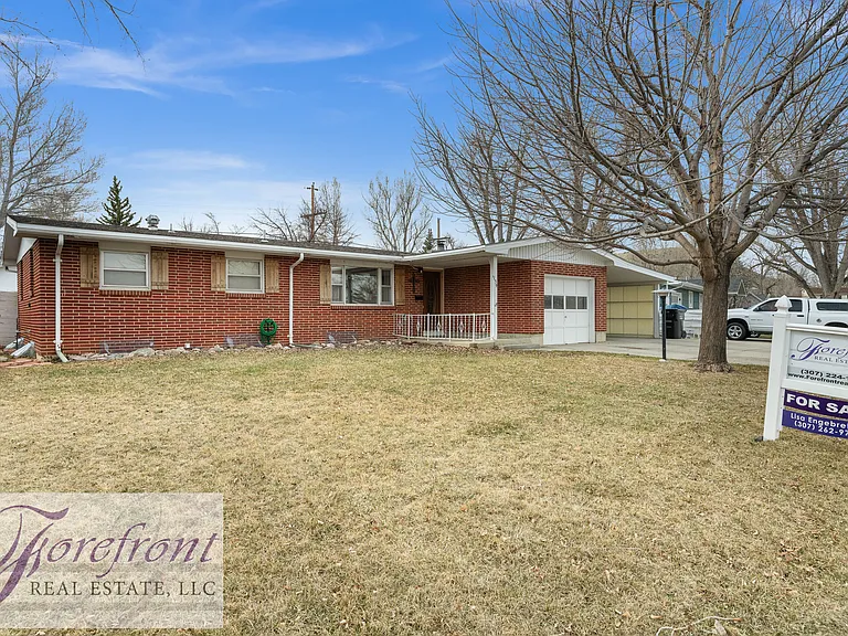 139 Marigold St — Photo 2