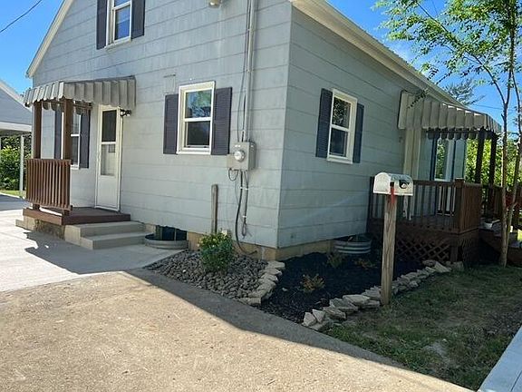 5th image of 271 Iberia St