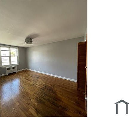 4th image of 2579 Young Ave Floor 2