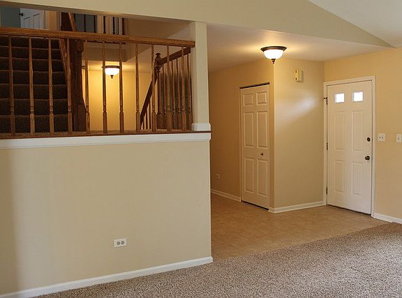 5th image of 1225 Clover Ln