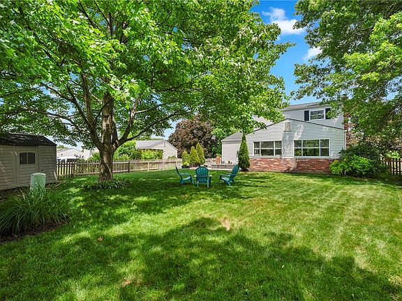 3rd image of 107 Heston Dr