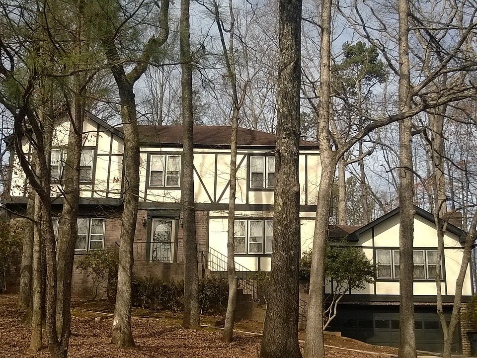 Cedar Cliff Drive