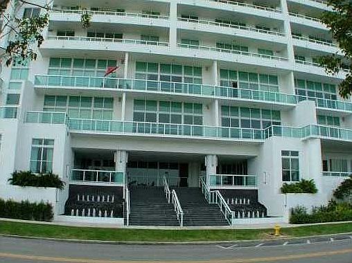 3rd image of 1800 N Bayshore Dr APT 2001