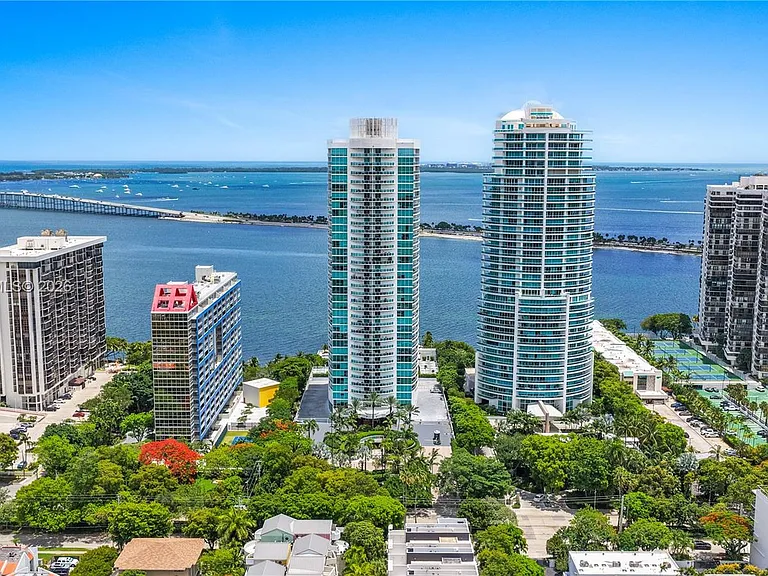 2101 Brickell Ave #3105 — Photo 32