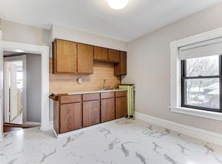 125 Winter St #2, Saint Paul, MN 55103