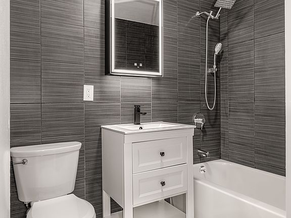 4th image of 1705 Nelson Ave #1A