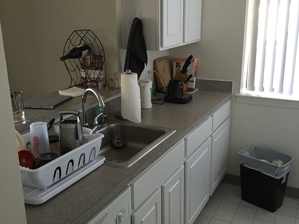 2nd image of 1201 Braddock Pl APT 204