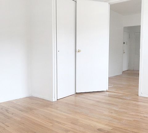 4th image of 363 W 57th St APT 2C