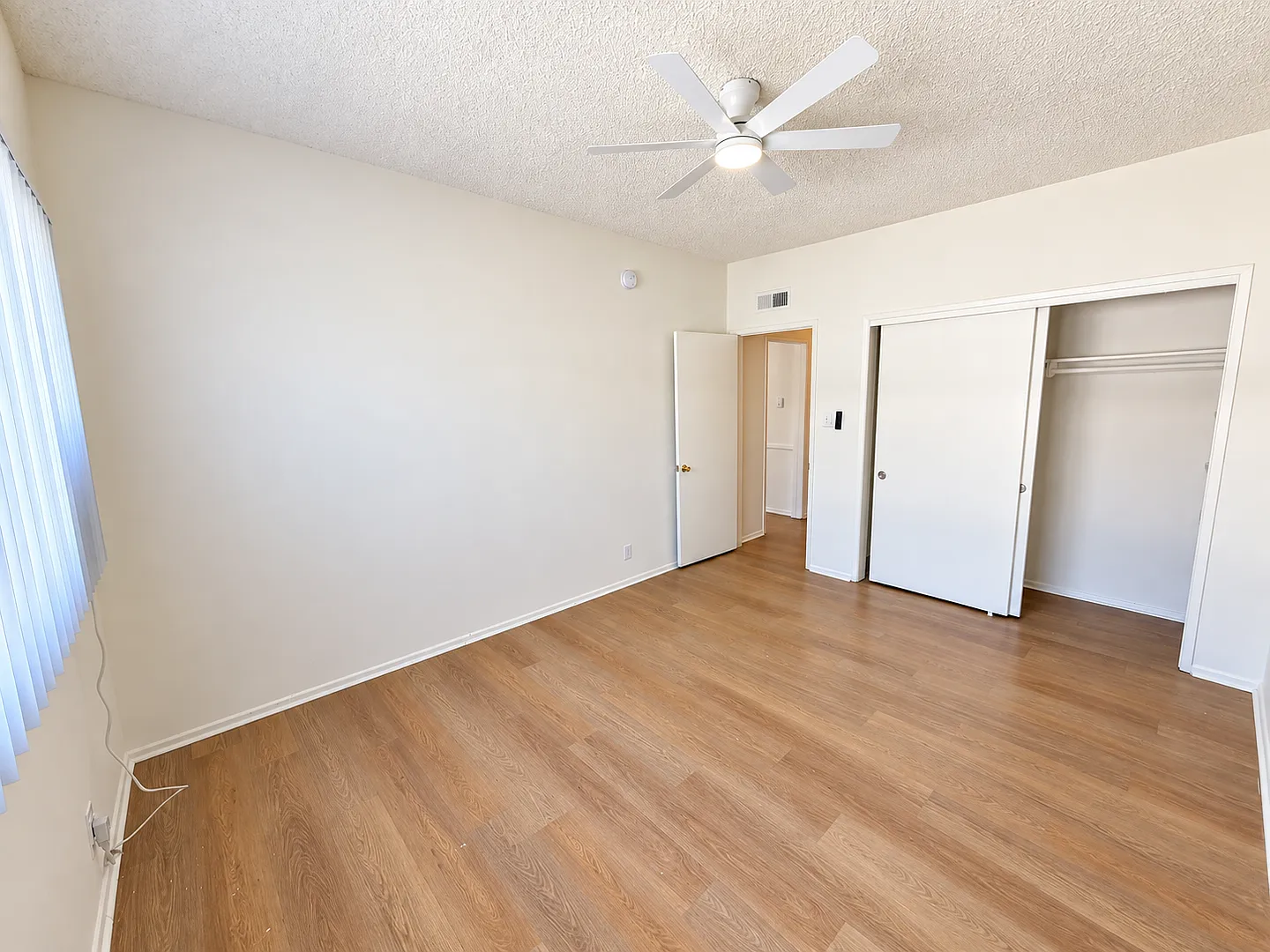 Chandler 14341 — Photo 4