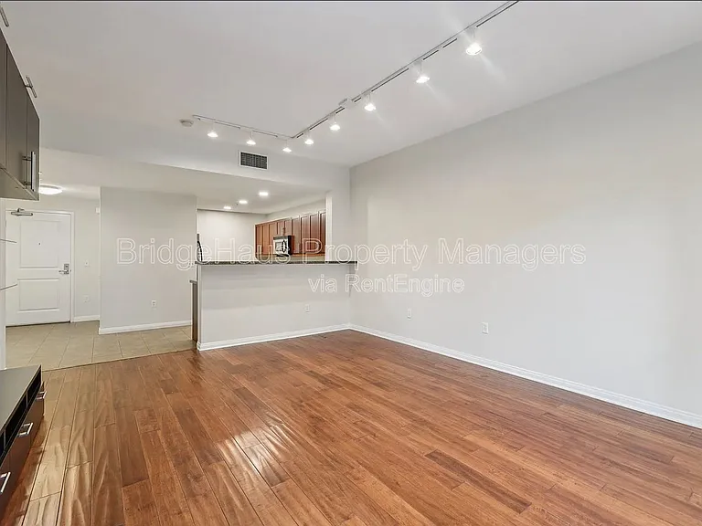 206 Park Blvd #307 — Photo 4