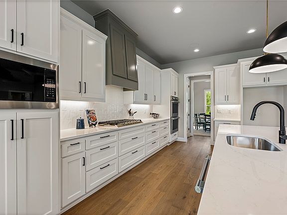 4th image of 3610 Bridger Ln