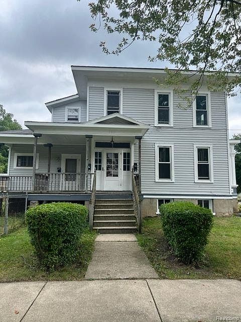 1st image of 302 N Farragut St