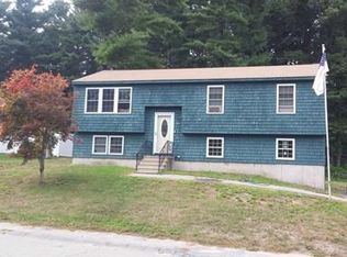 184 Freda Ln, Lowell, MA 01854