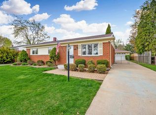 2821 Sparta Dr, Troy, MI 48083