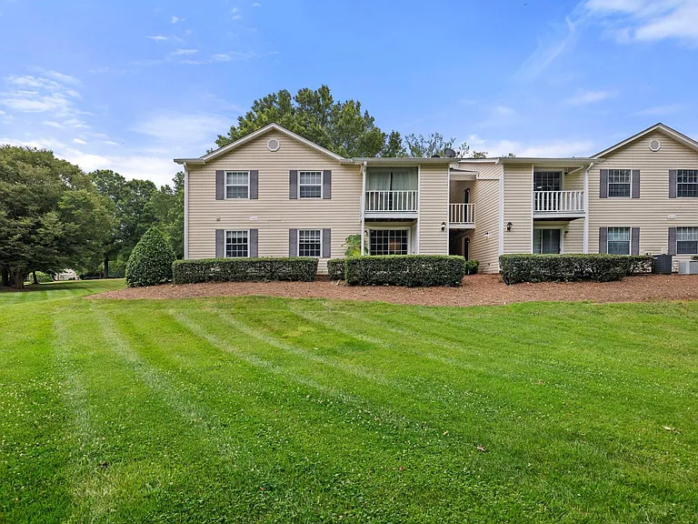 5645 Hornaday Rd #B — Photo 20