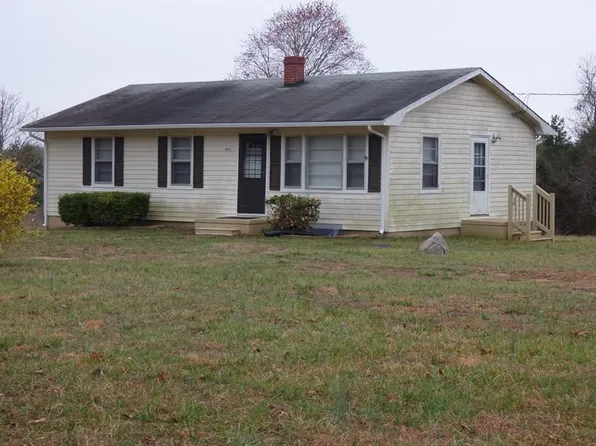 2052 Chisolm Trl, Nathalie, VA 24577