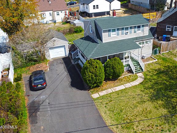 4th image of 10 Fairway Drive