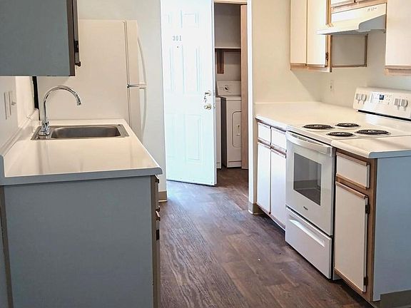4th image of 4798 Parkhurst Ln NE #201